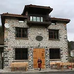къща александрова с басейн вътрешен и отопляем *