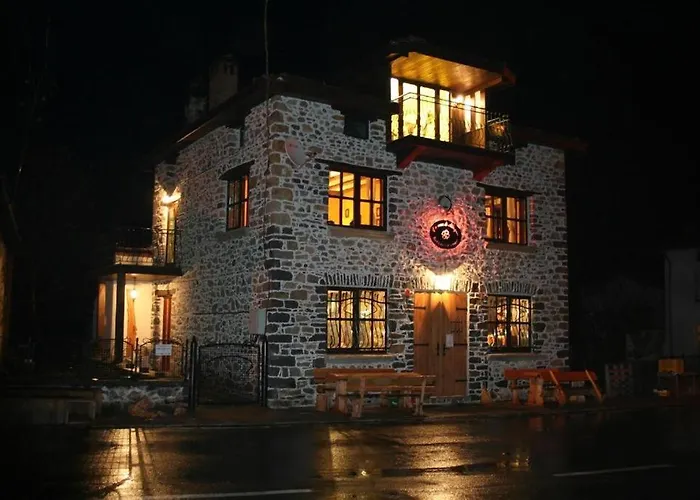 къща александрова с басейн вътрешен и отопляем Villa