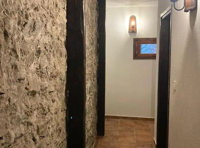 Willa къща александрова с басейн вътрешен и отопляем