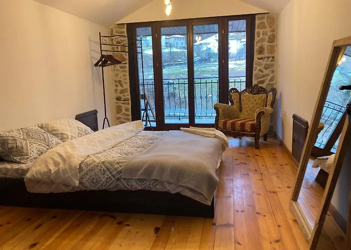 къща александрова с басейн вътрешен и отопляем Villa Arda (Smolyan)